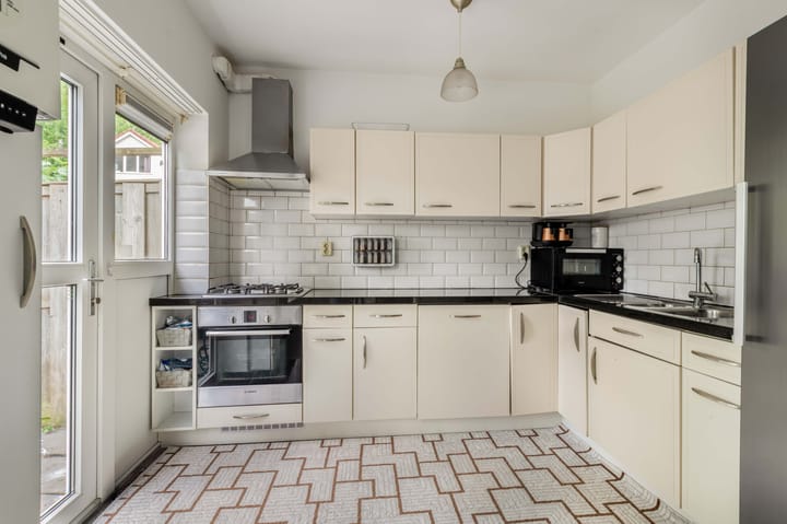 Photo 7 of Professor Hugo de Vriesstraat 13