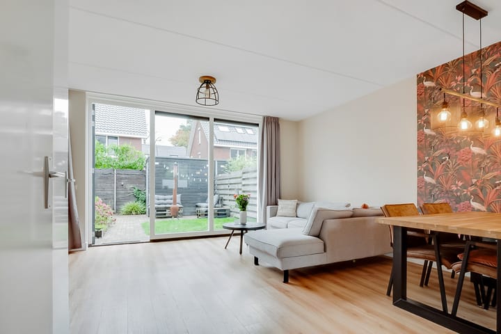 Photo 3 of Duivenhorst 8