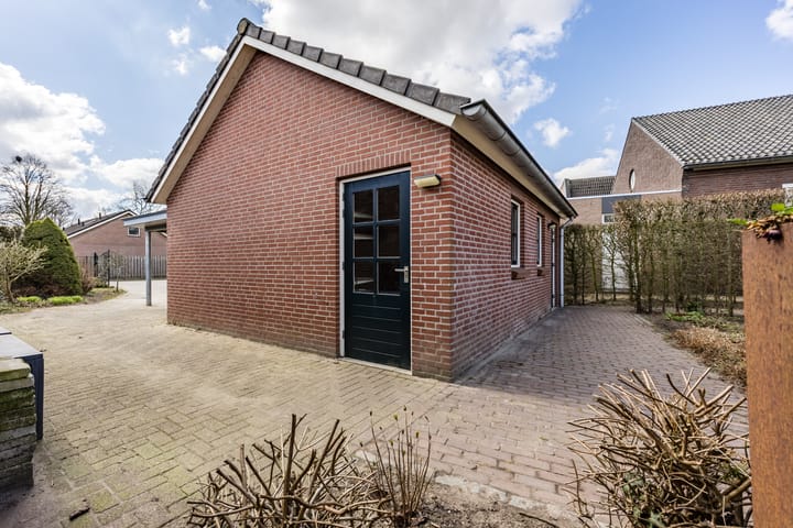 Foto 37 van Dorpstraat 8