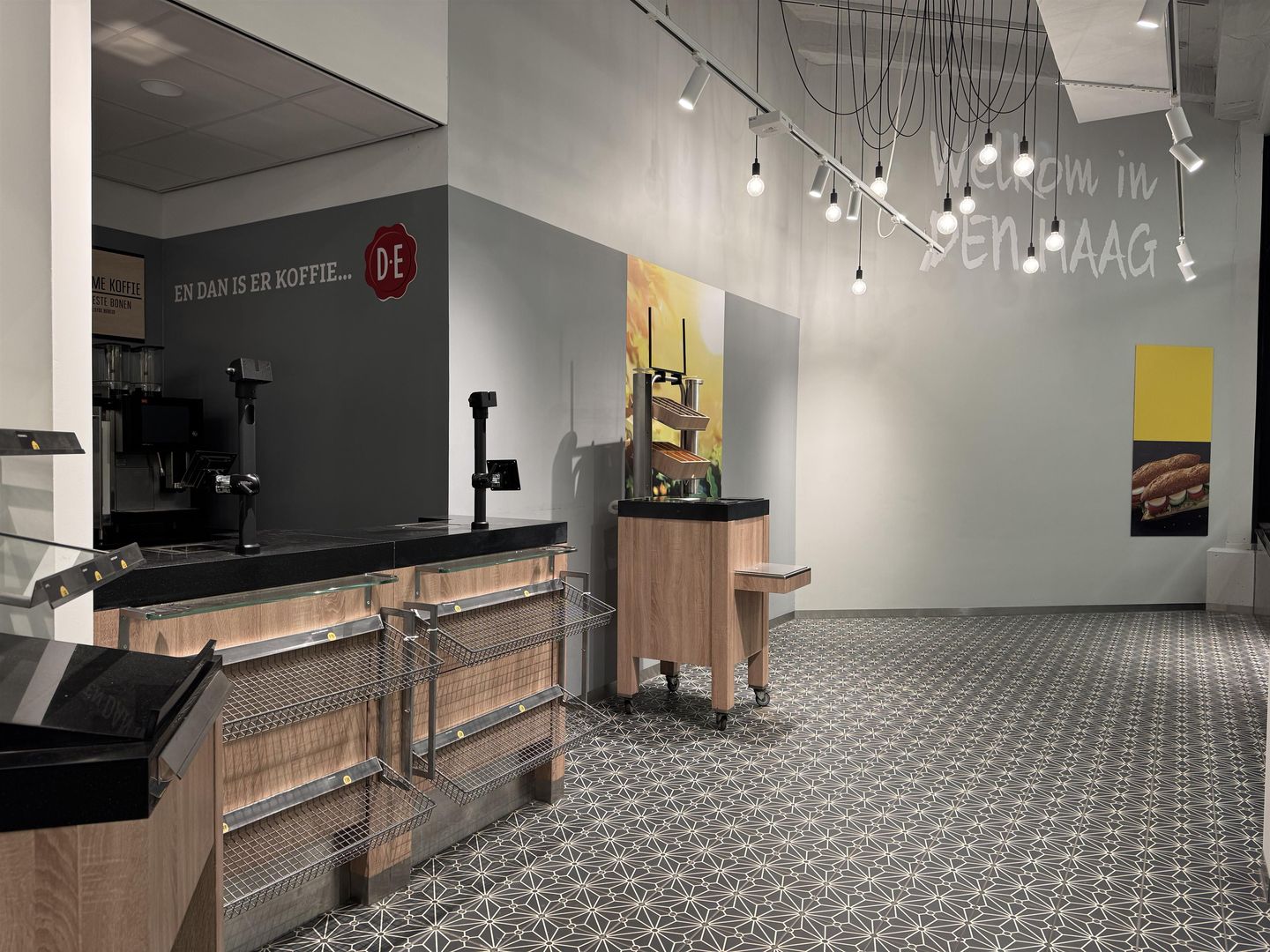 Bekijk foto 5 van Stationsplein 44