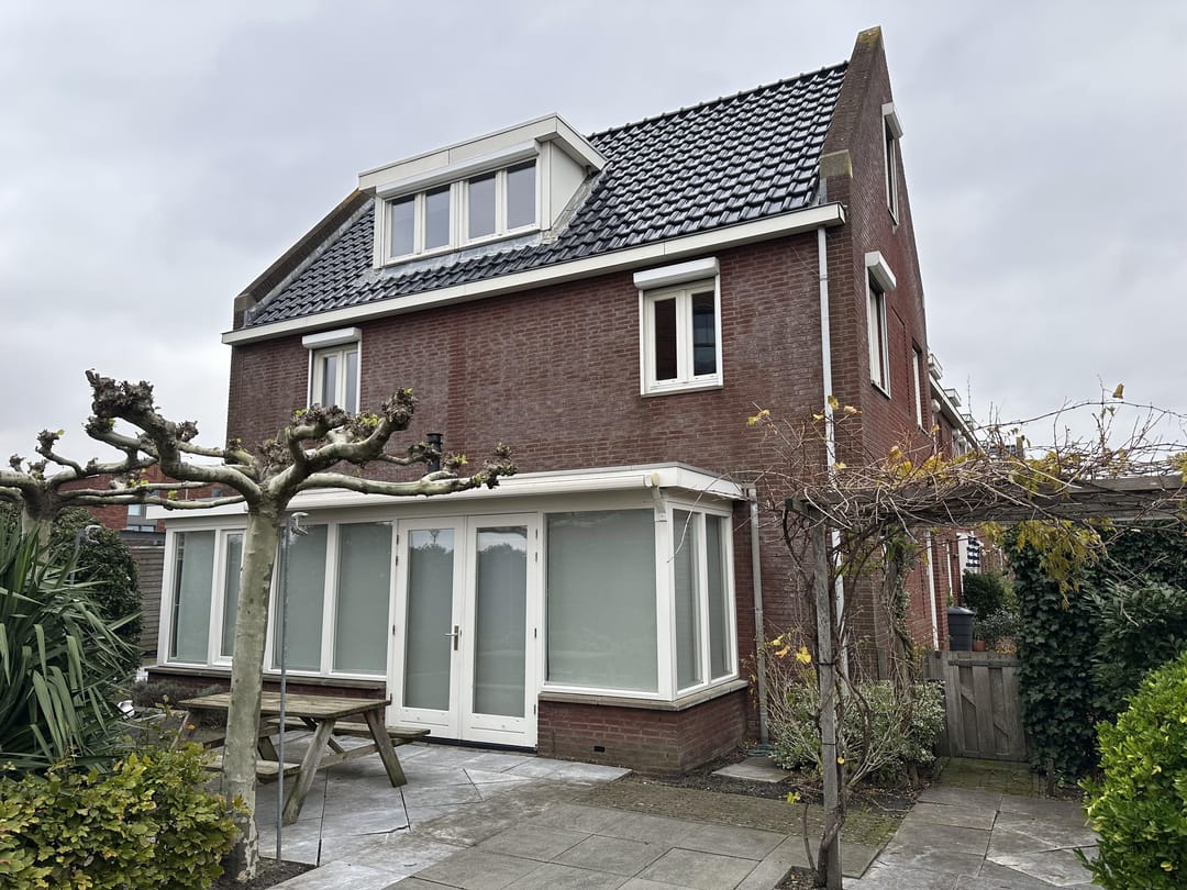 Hoekwoning aan Schoener 17, Alblasserdam