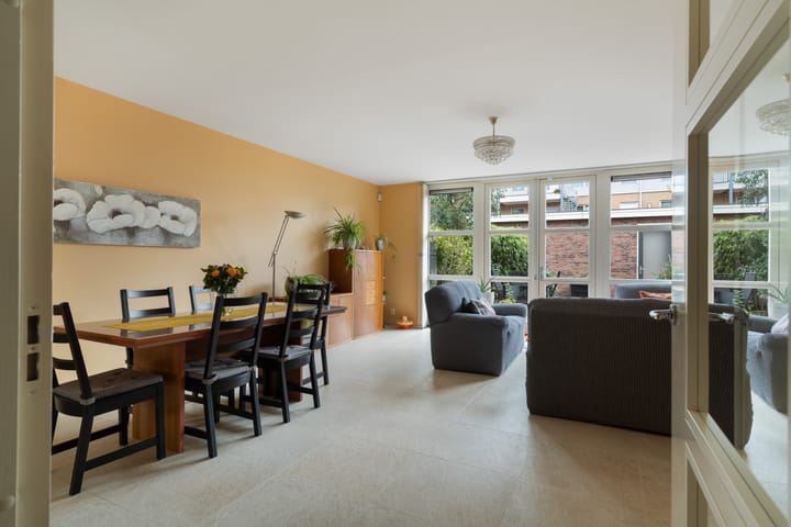 Photo 13 of Vorenbroekstraat 45