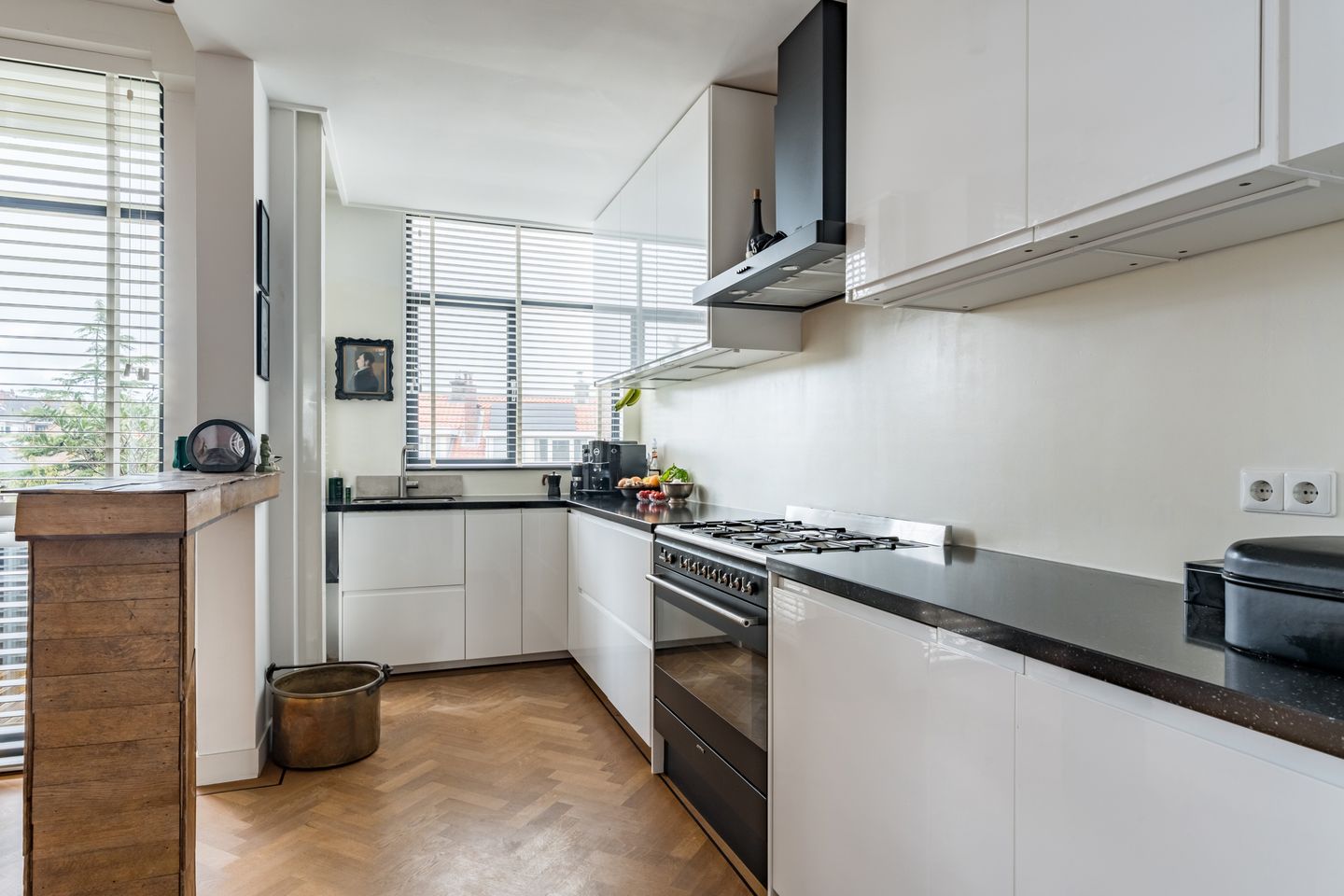 Foto 25 van Thorbeckelaan 667