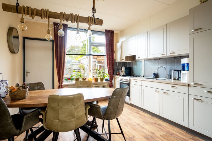 Foto 12 van Weverslaan 4