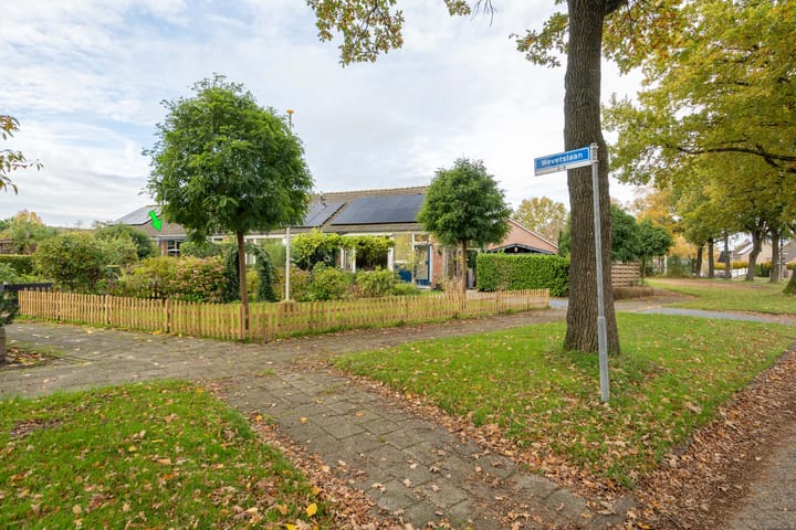 Foto 1 van Weverslaan 4