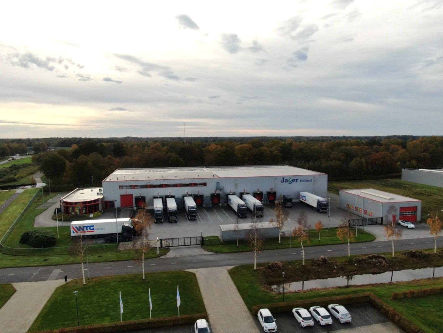 Bekijk foto 2 van Maxwellstraat 25