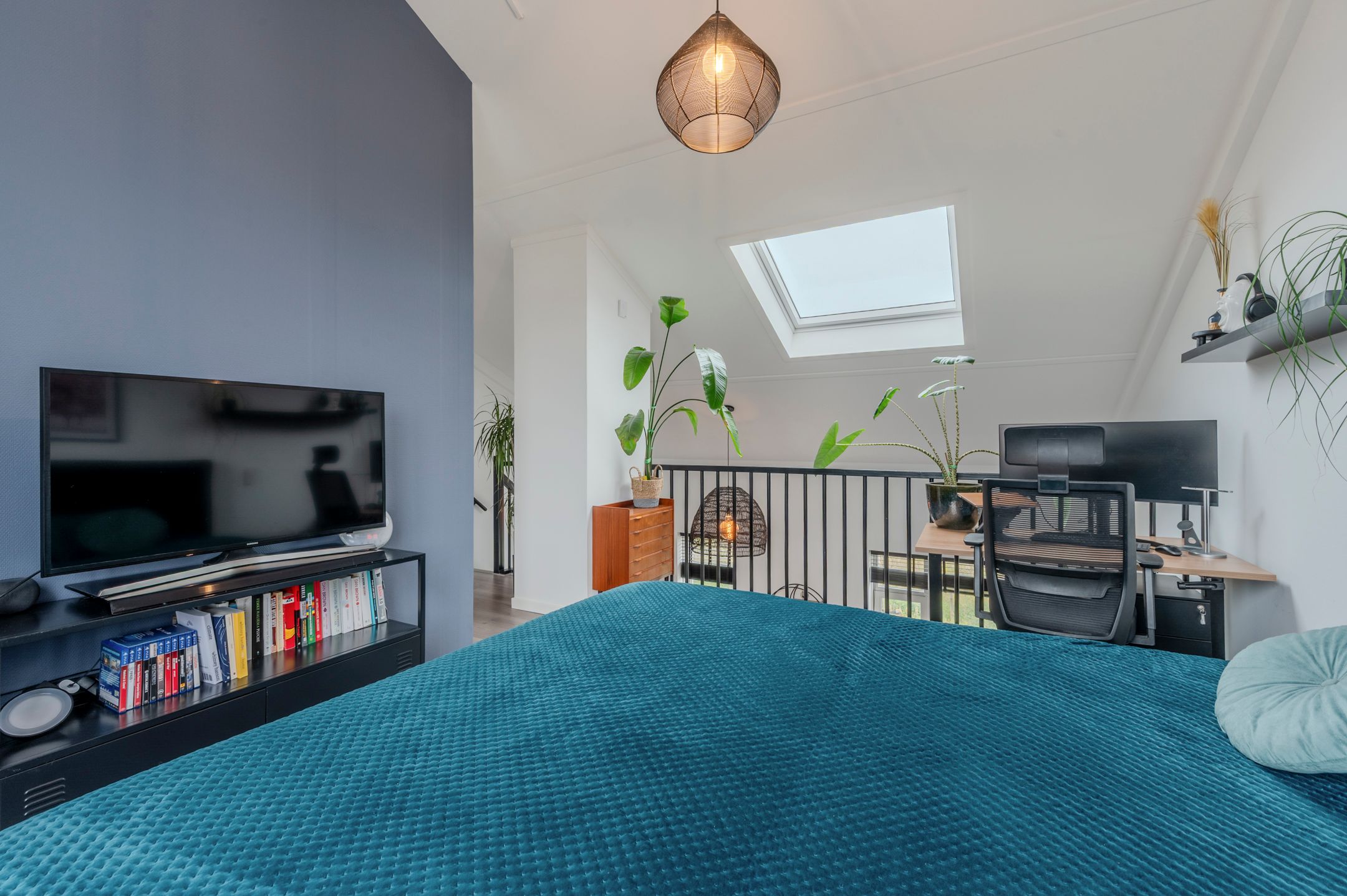 Foto 30 van Parnassia 389