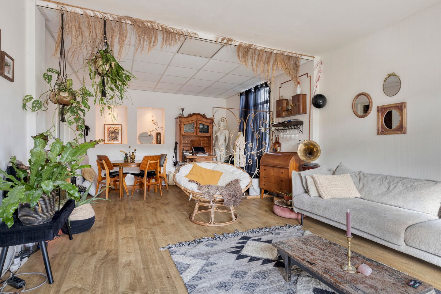 View photo 5 of Weeresteinstraat 121-A