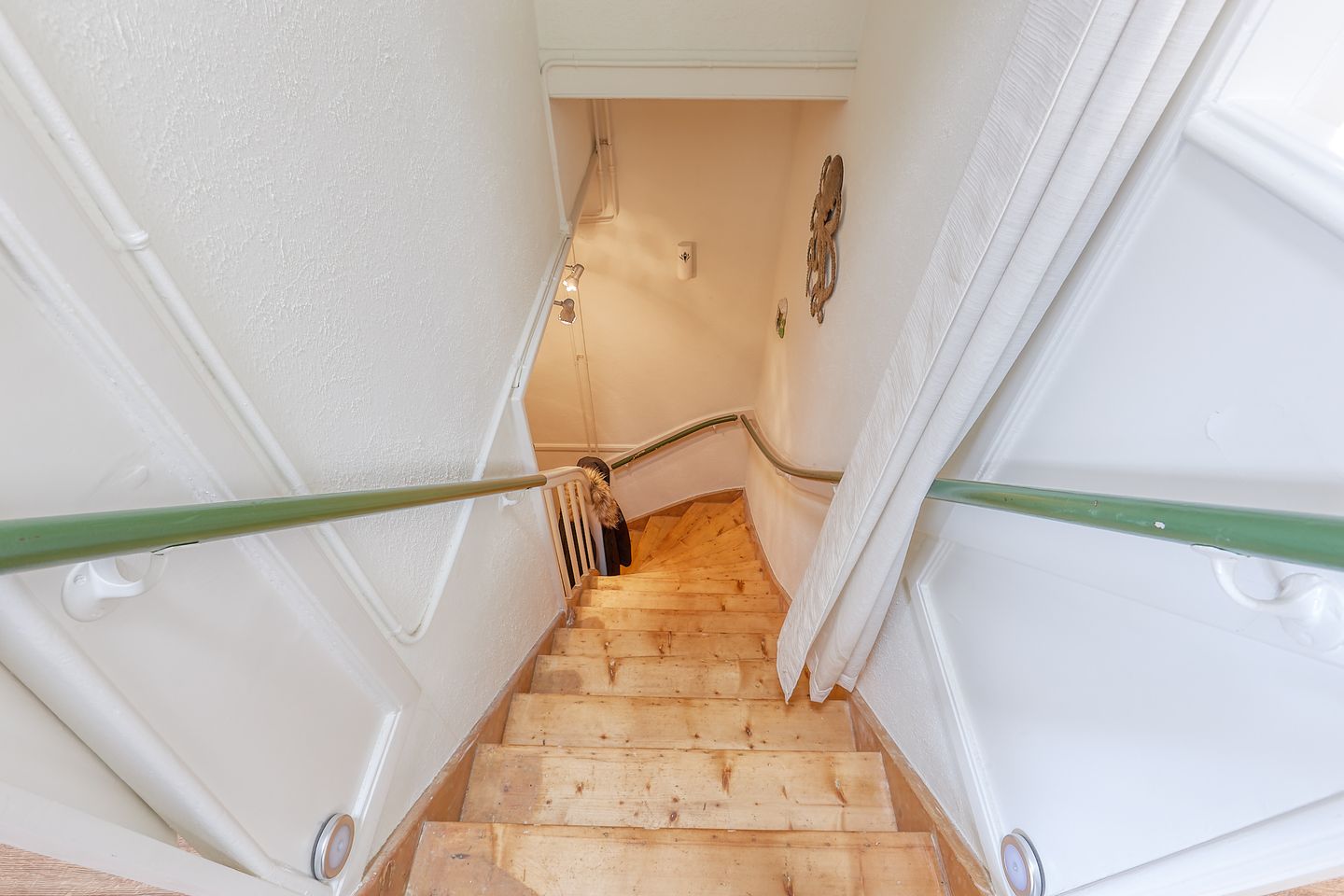 Foto 29 van Velpsestraat 104-C