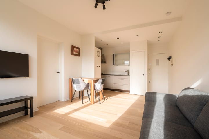 Photo 8 of Van Nijenrodeweg 573