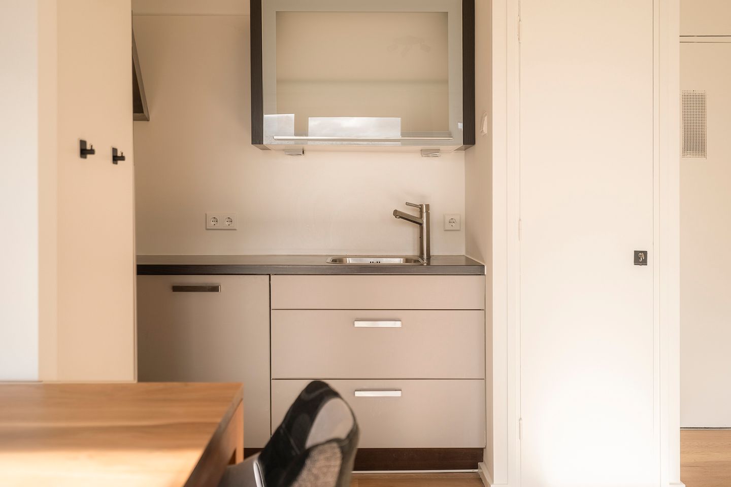 Foto 10 van Van Nijenrodeweg 573