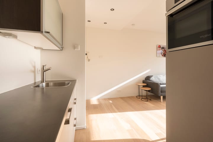 Photo 16 of Van Nijenrodeweg 573