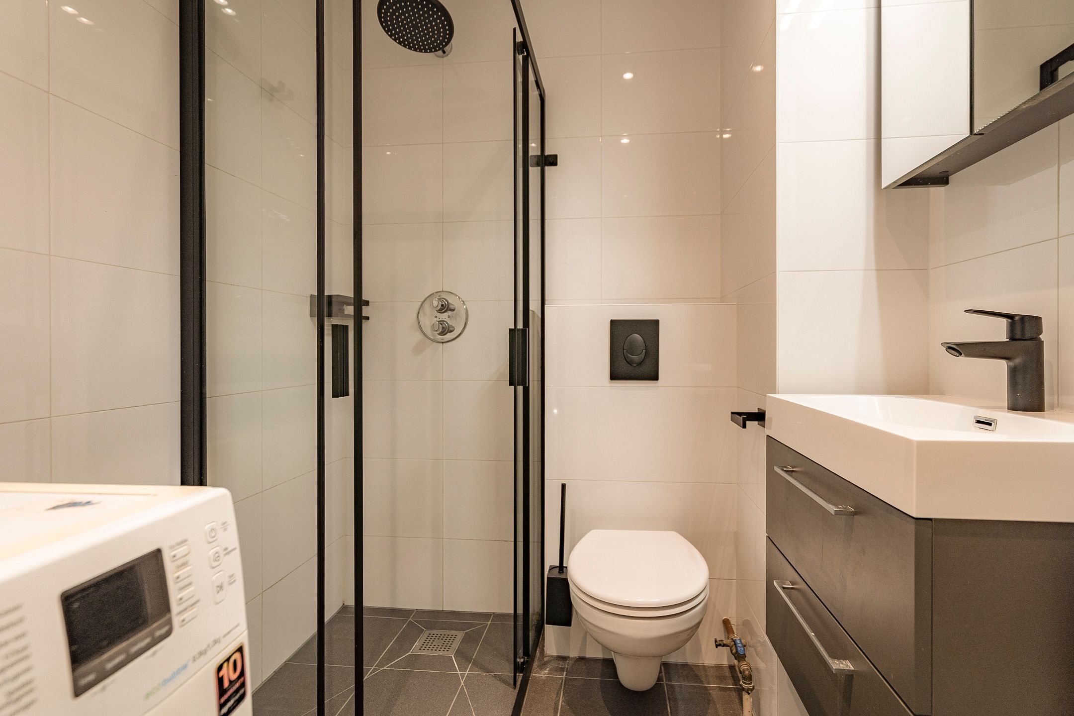 Foto 21 van Van Nijenrodeweg 573