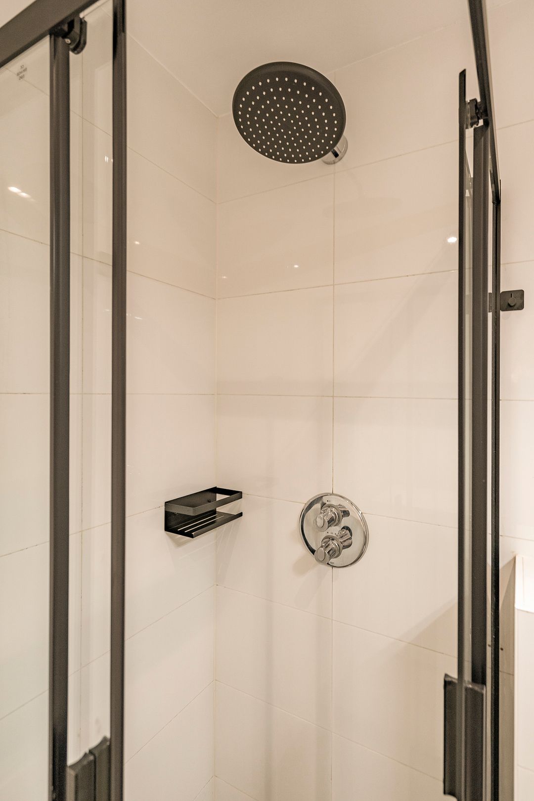 Foto 23 van Van Nijenrodeweg 573