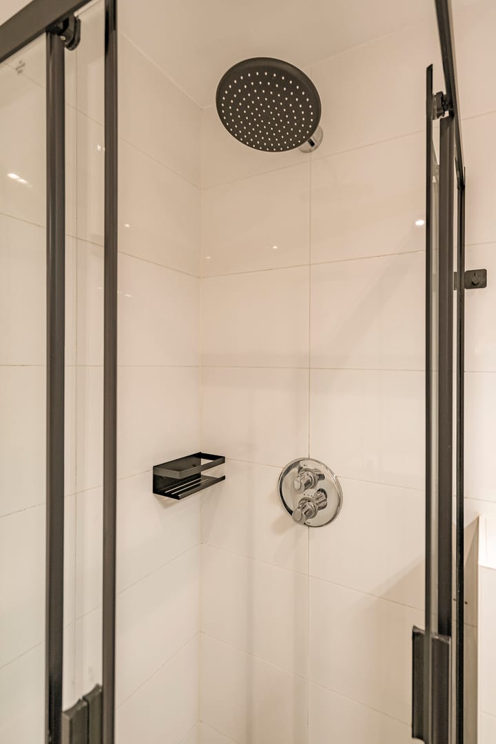 Photo 23 of Van Nijenrodeweg 573