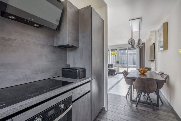 Photo 21 of Valeriaandonk 11