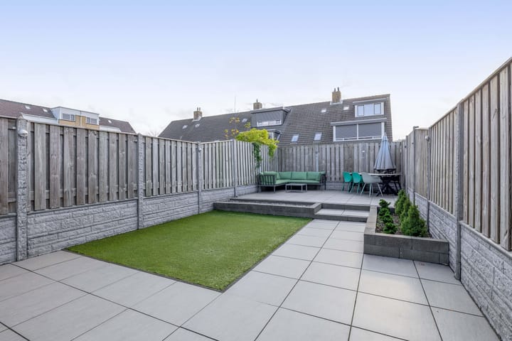 Photo 24 of Valeriaandonk 11