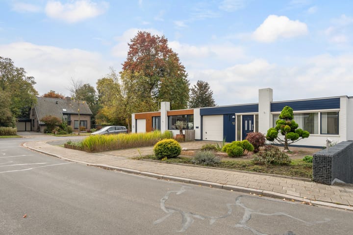 Photo 38 of Acaciastraat 62