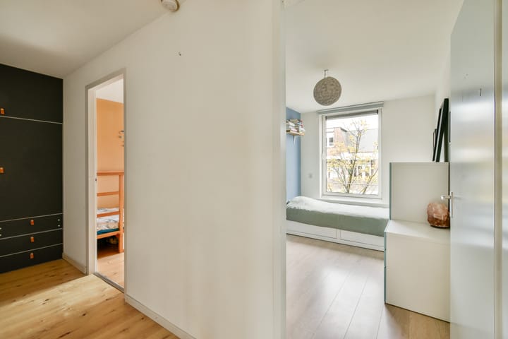 Photo 21 of Tweede Oosterparkstraat 154-E