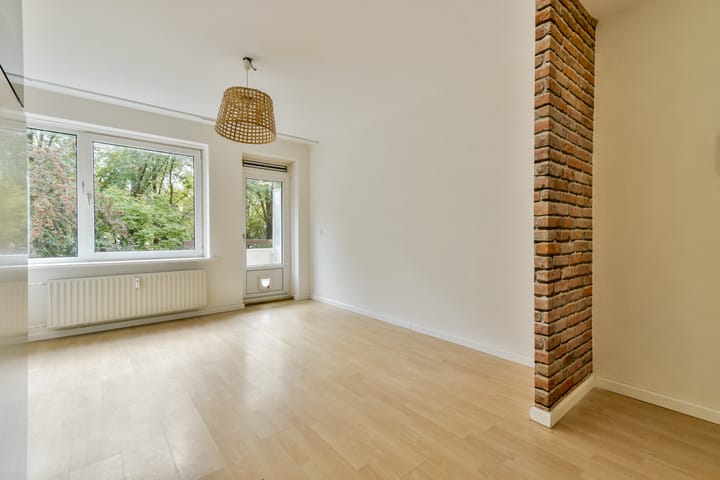 Foto 12 van Van Nijenrodeweg 473