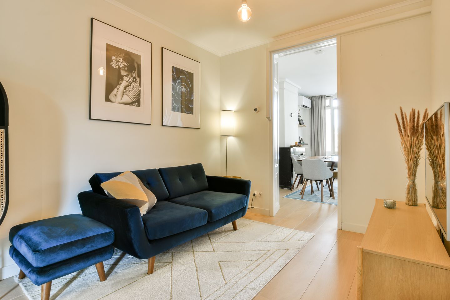 Photo 4 of Graaf Florisstraat 25-2