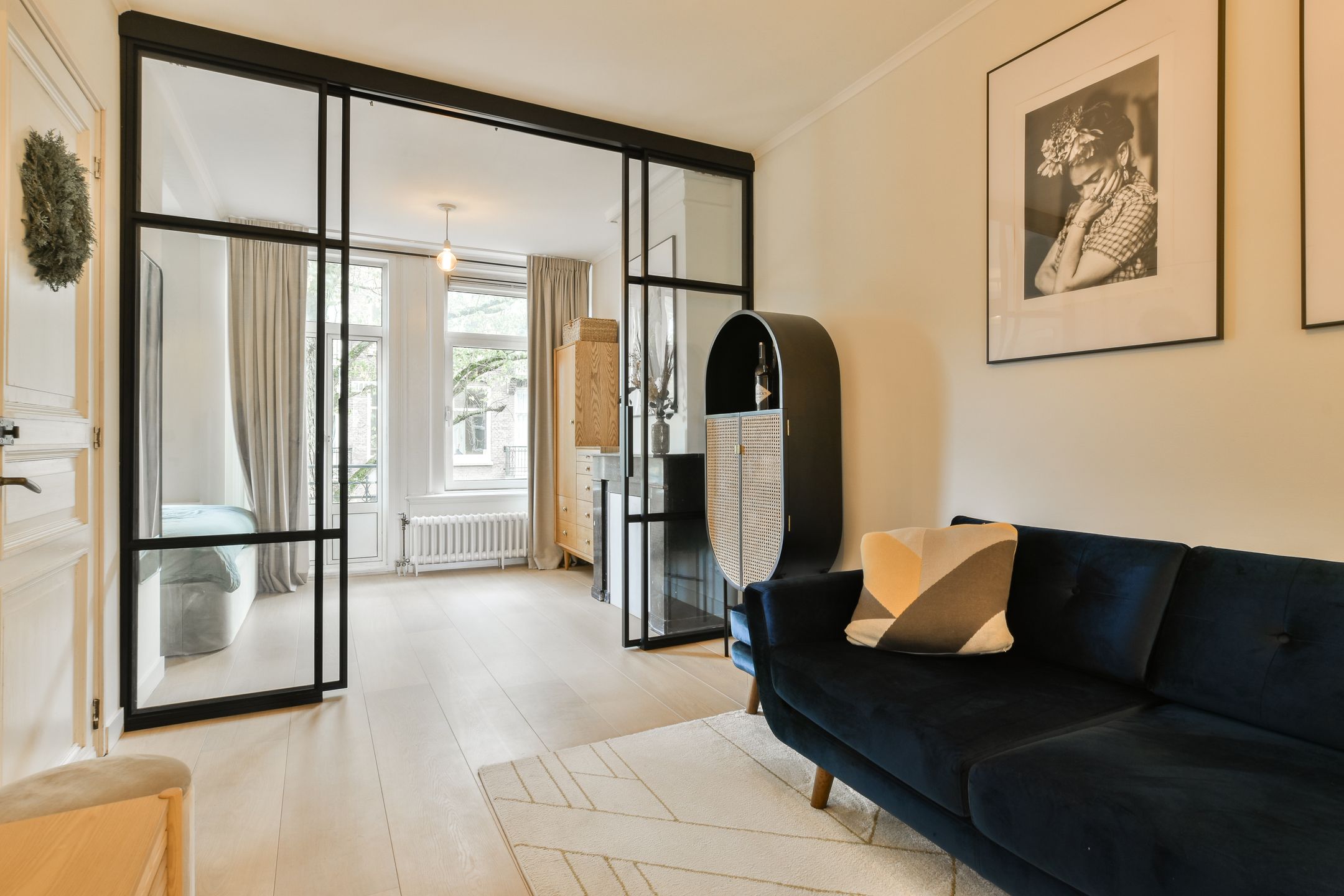 Photo 3 of Graaf Florisstraat 25-2