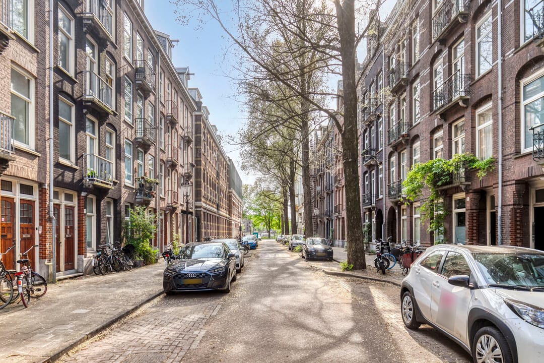 Photo 23 of Graaf Florisstraat 25-2