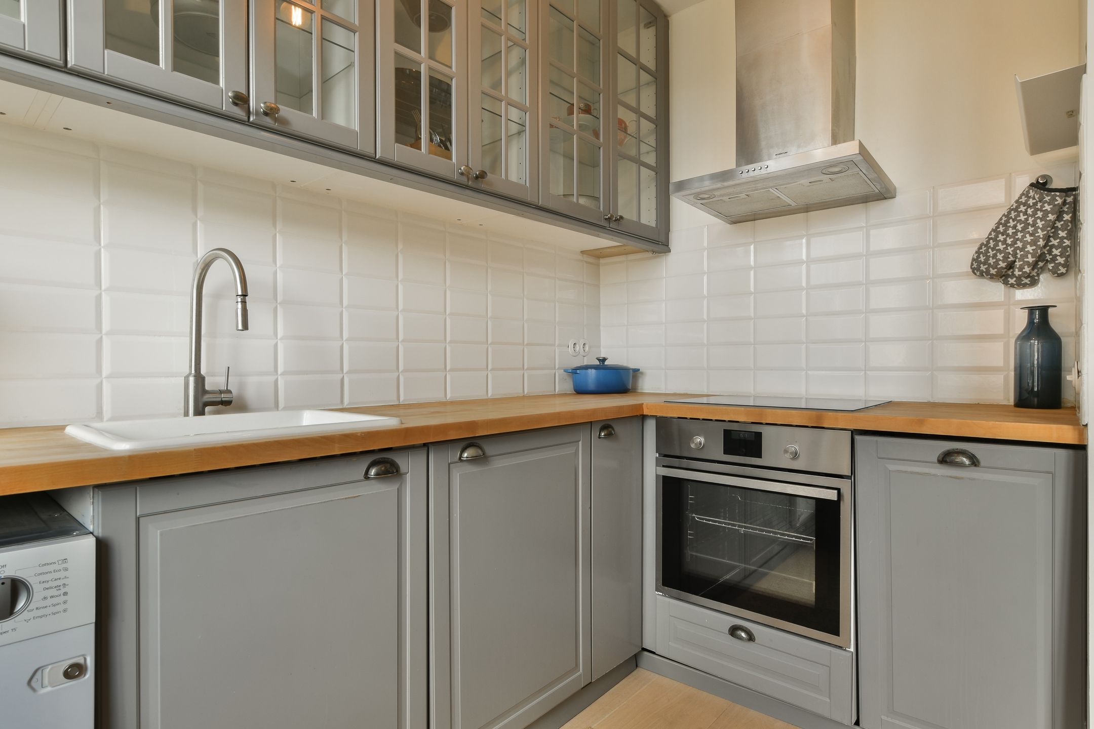 Photo 9 of Graaf Florisstraat 25-2
