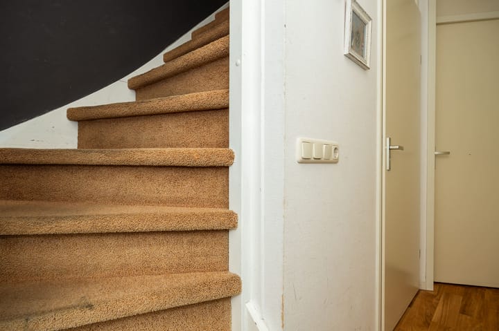 Photo 17 of De Waid 110