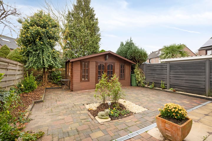 Photo 40 of Salernolaan 16