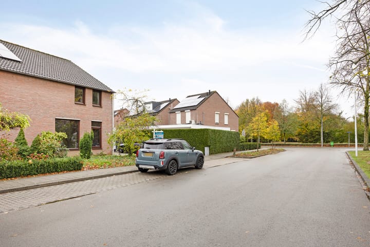 Photo 44 of Salernolaan 16