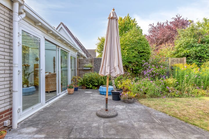 Photo 39 of Mauritslaan 6