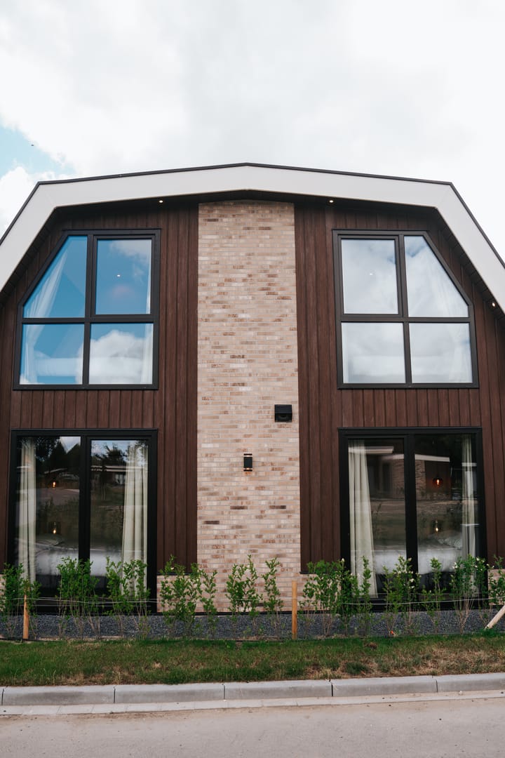 Photo 2 of Hogebrugweg 11-B2