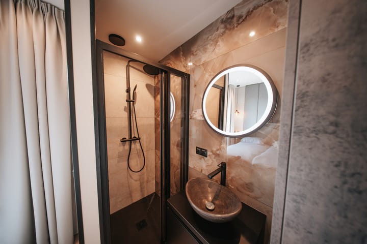 Photo 14 of Hogebrugweg 11-B2