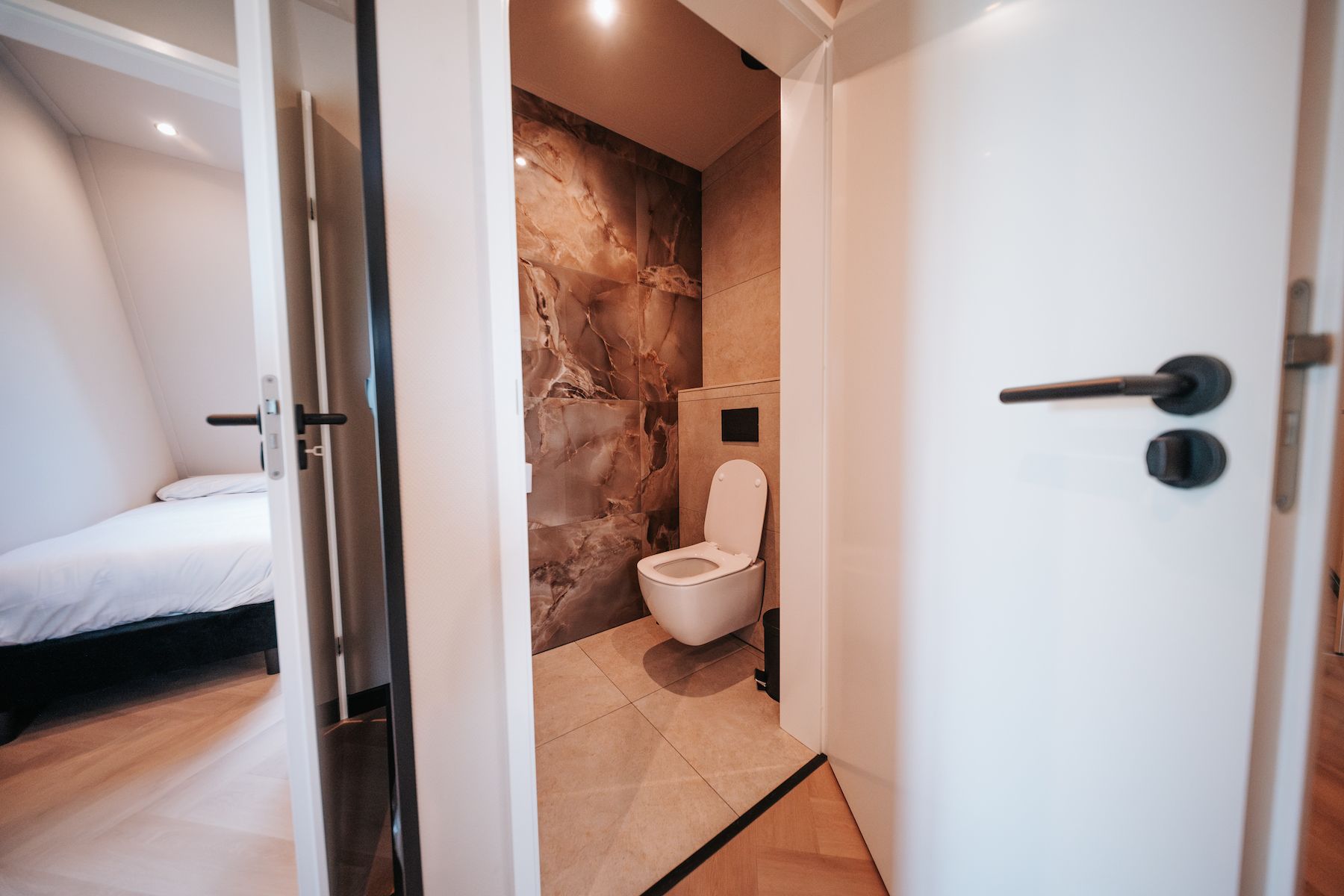 Photo 24 of Hogebrugweg 11-B2