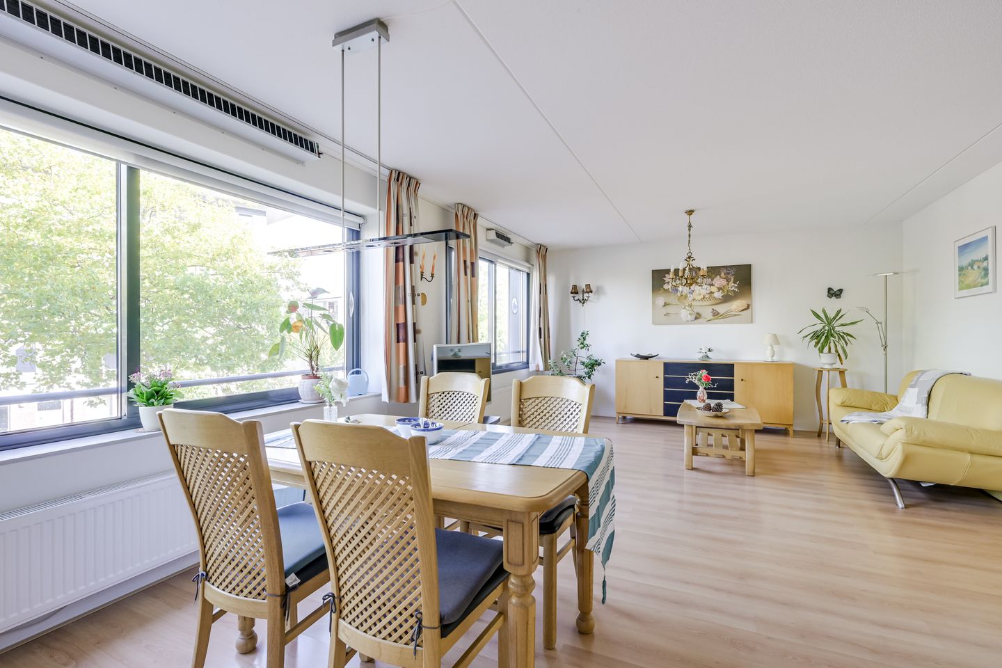 Photo 10 of Merelstraat 60