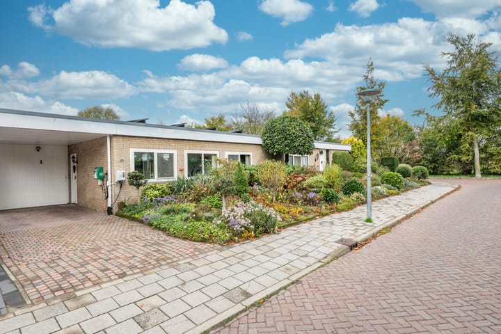 Foto 3 van Bisschop Bekkerslaan 1