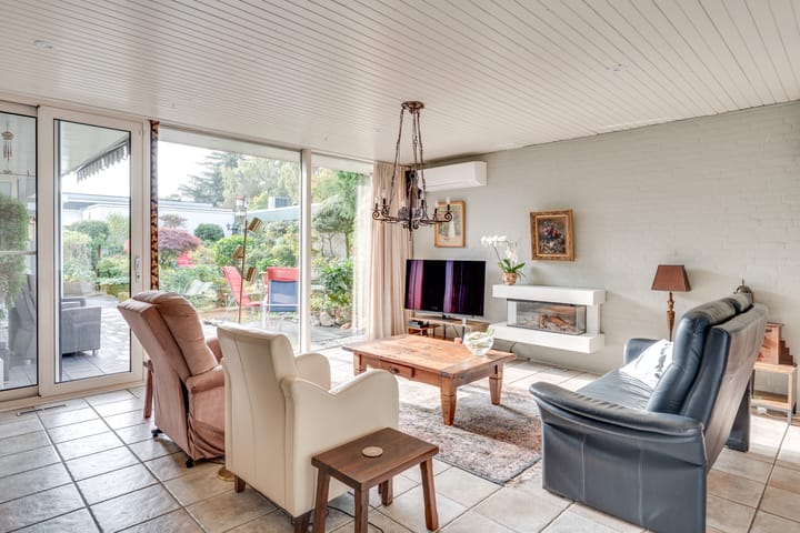 Foto 8 van Bisschop Bekkerslaan 1