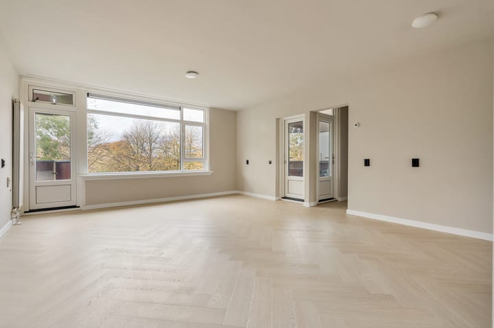 Foto 2 van Midscheeps 112