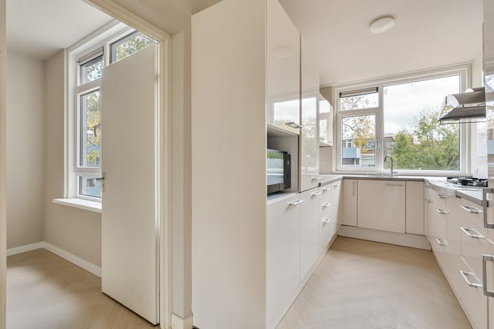 Foto 10 van Midscheeps 112