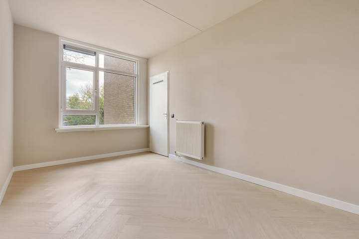 Foto 11 van Midscheeps 112