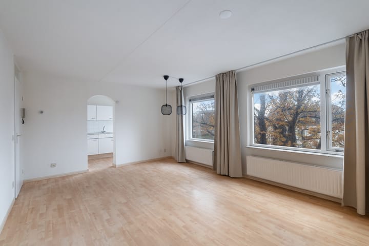 Photo 14 of Haarlemmerweg 1-E