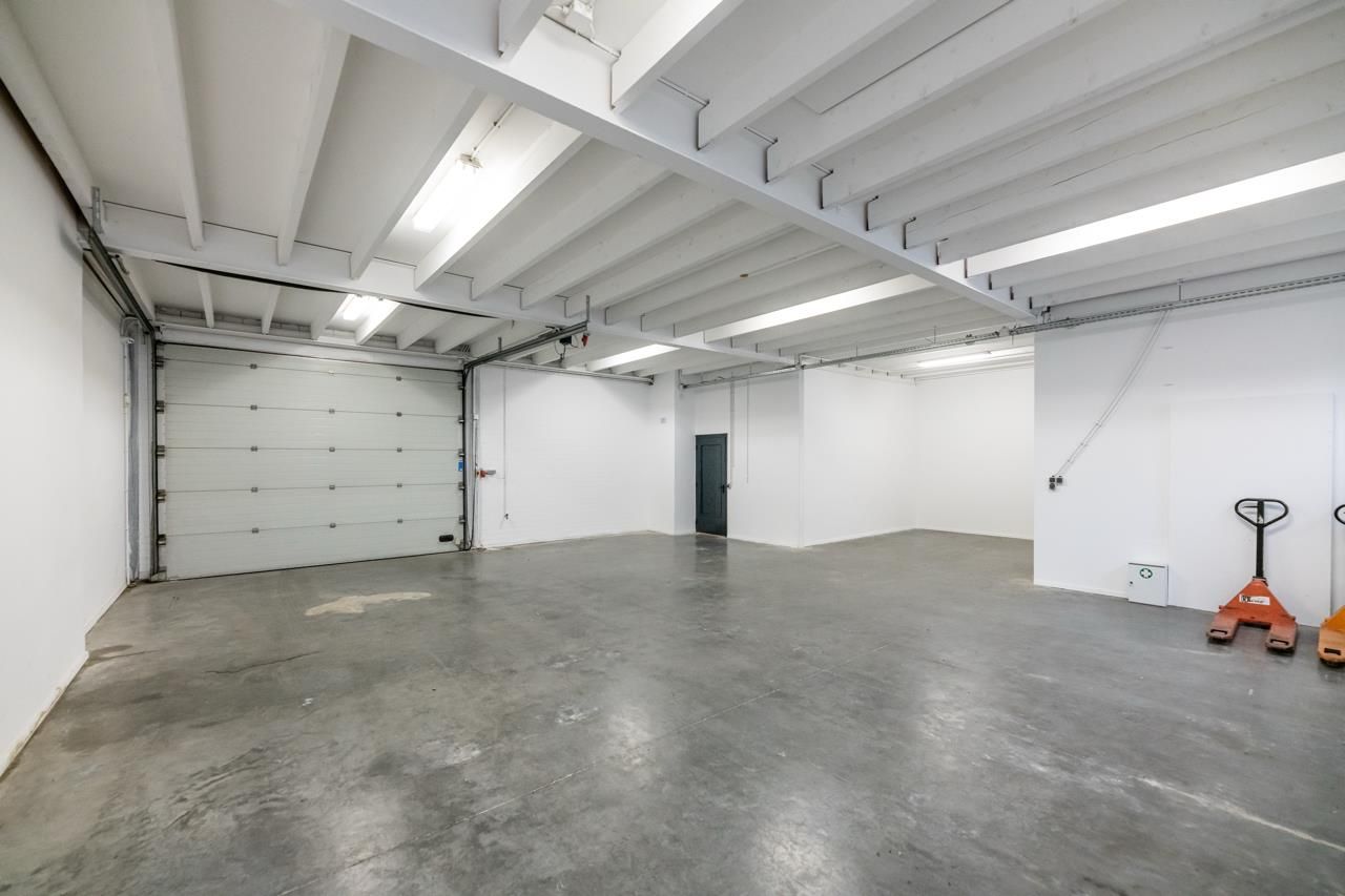 View photo 2 of Nijverheidsweg 16