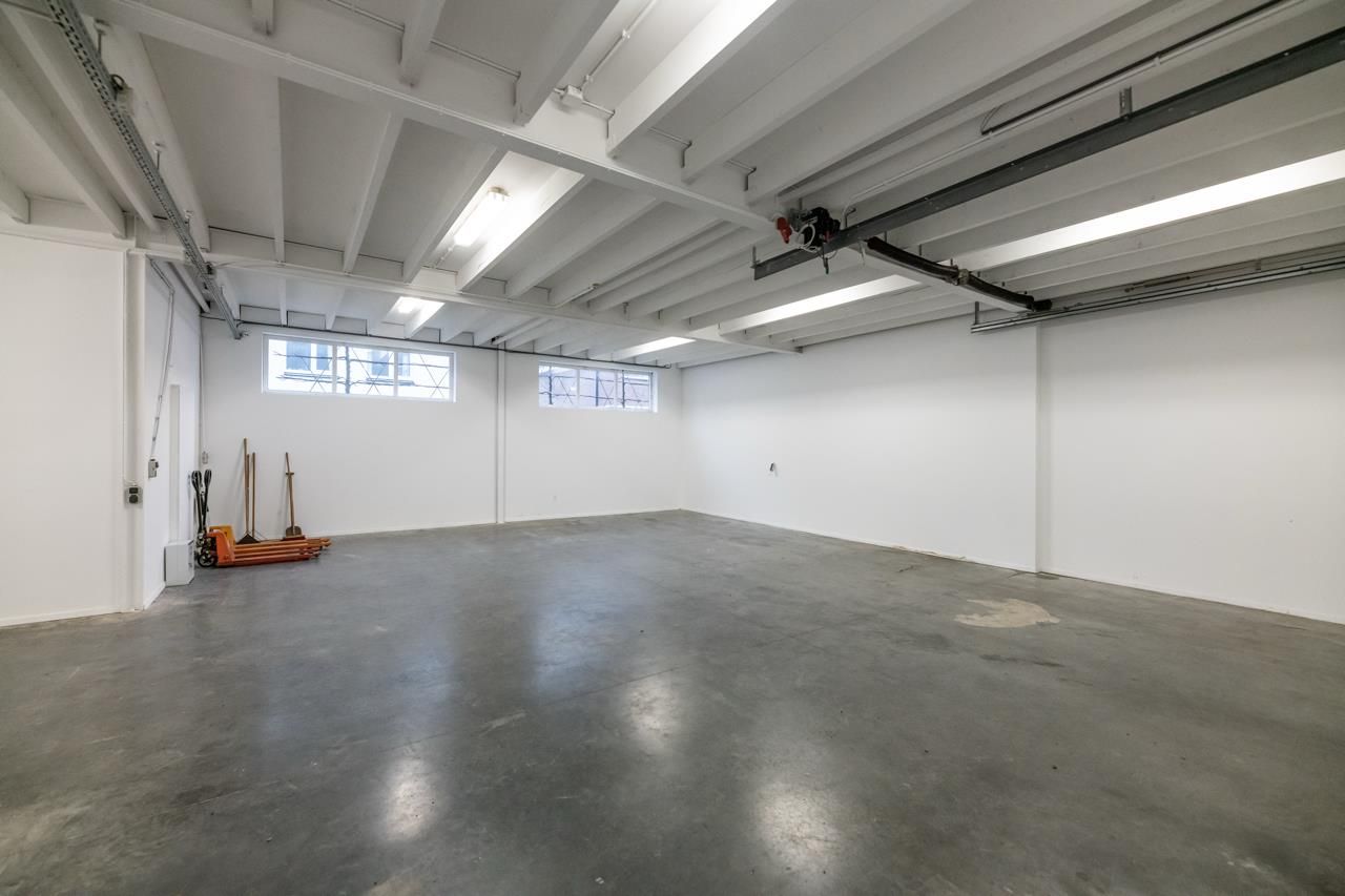 View photo 5 of Nijverheidsweg 16