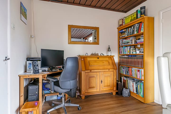 Photo 17 of De Tip 10