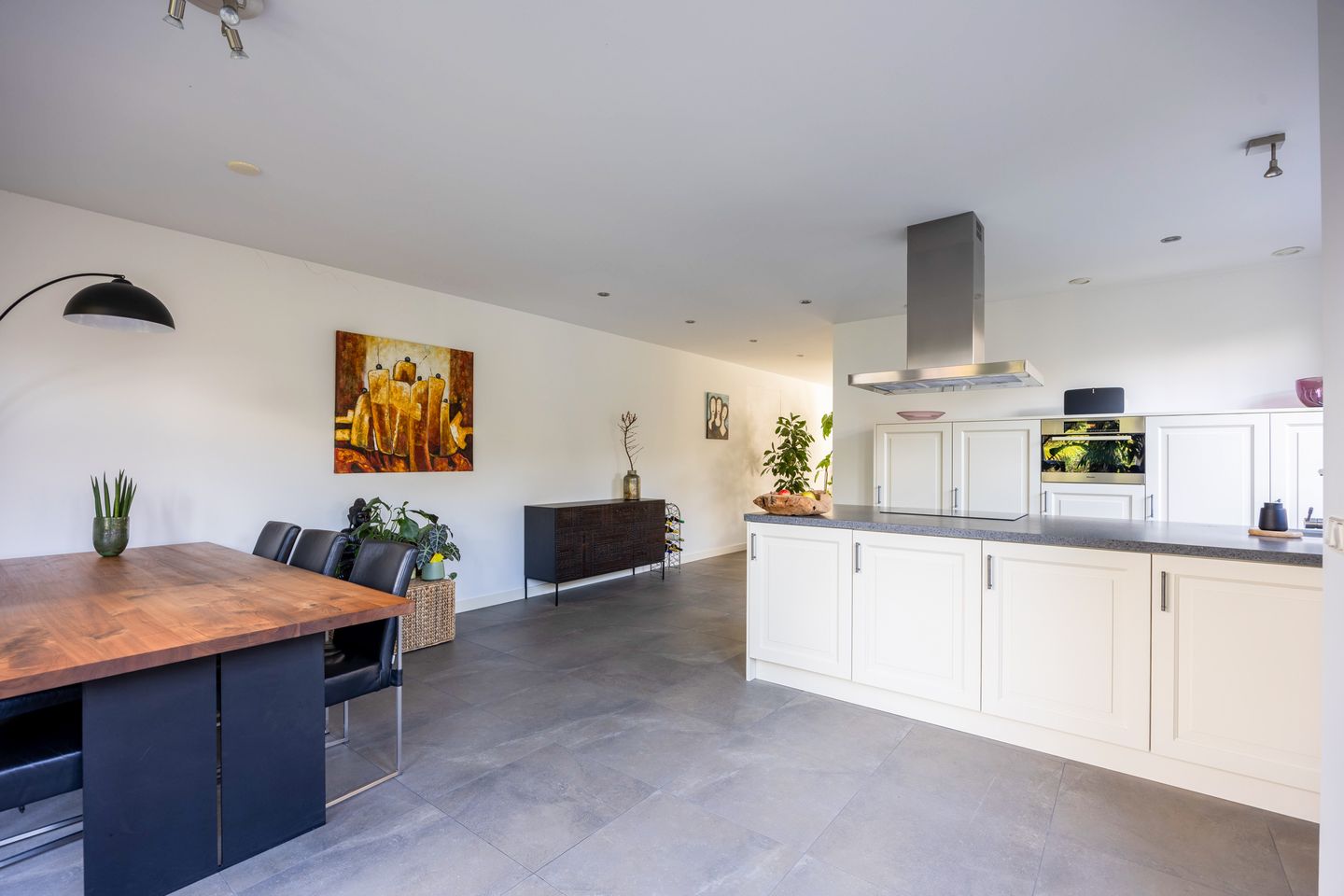 Photo 14 of Berghemseweg 140