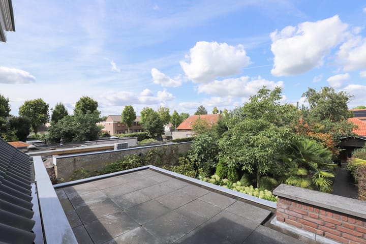 Foto 25 van Berghemseweg 140