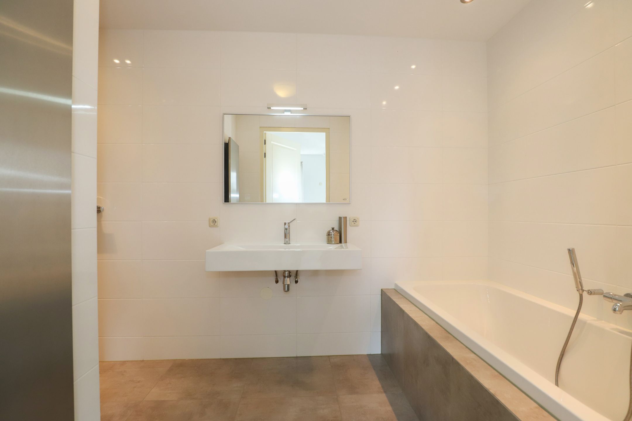 Photo 27 of Berghemseweg 140