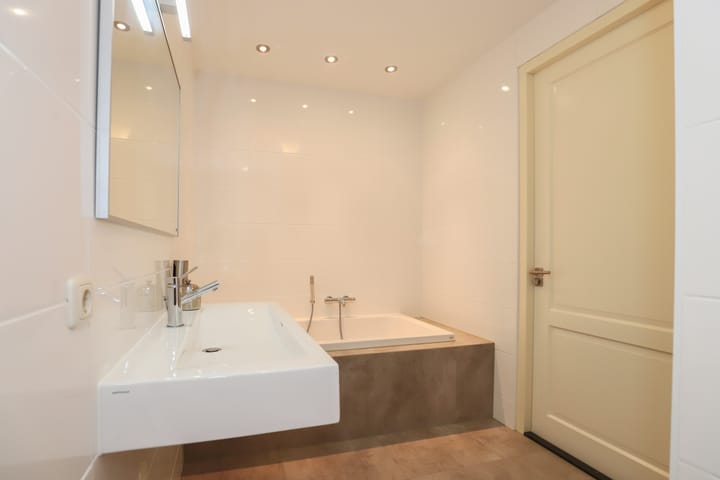 Foto 30 van Berghemseweg 140