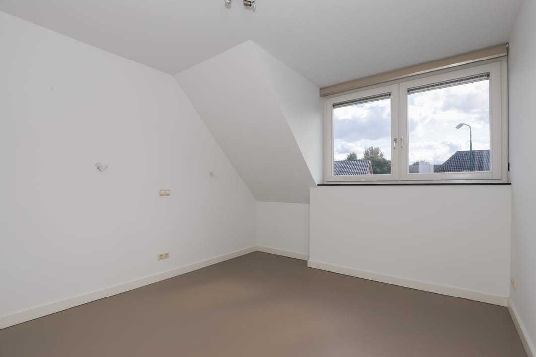 Photo 32 of Berghemseweg 140